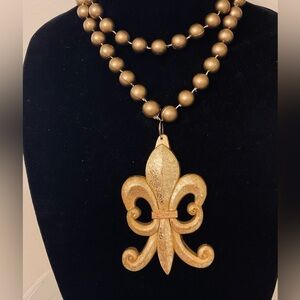 #197 Gold Leaf Fleur de Lis Necklace